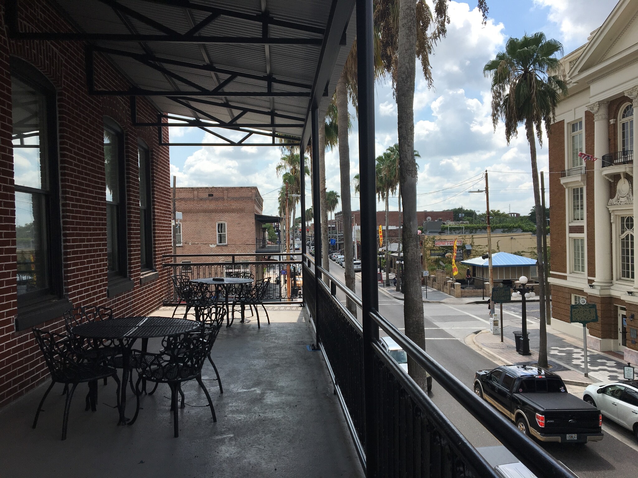 1726 E 7th Ave, Tampa, FL à louer Photo de l’immeuble– Image 1 sur 16