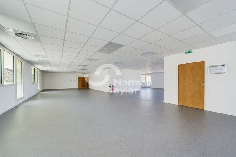 Bureau dans Montpellier à louer - Photo de l’immeuble – Image 3 sur 18