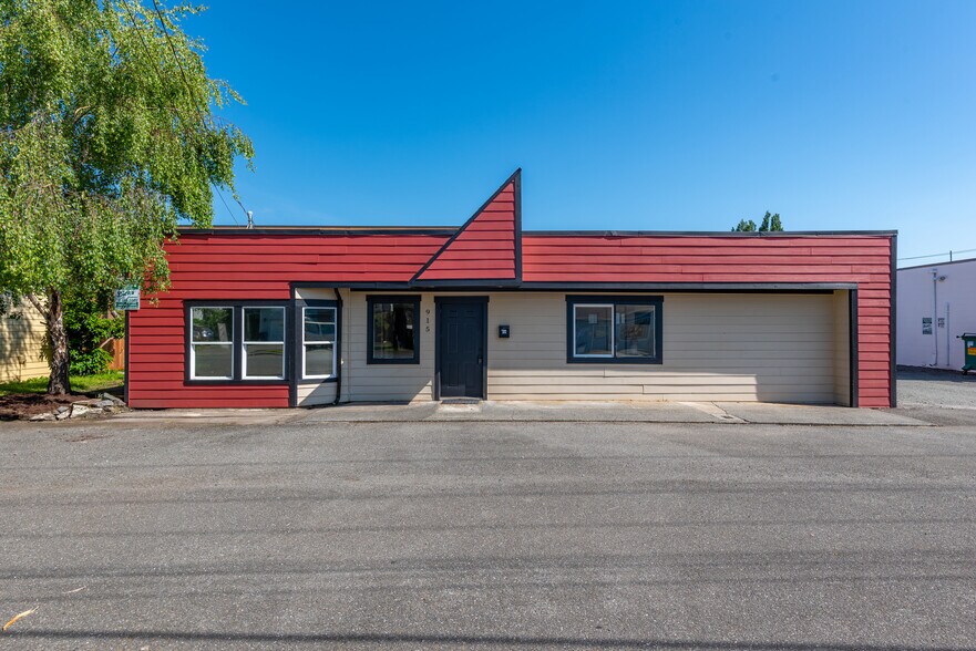 915 McLean Rd, Mount Vernon, WA à vendre - Photo de l’immeuble – Image 2 sur 28