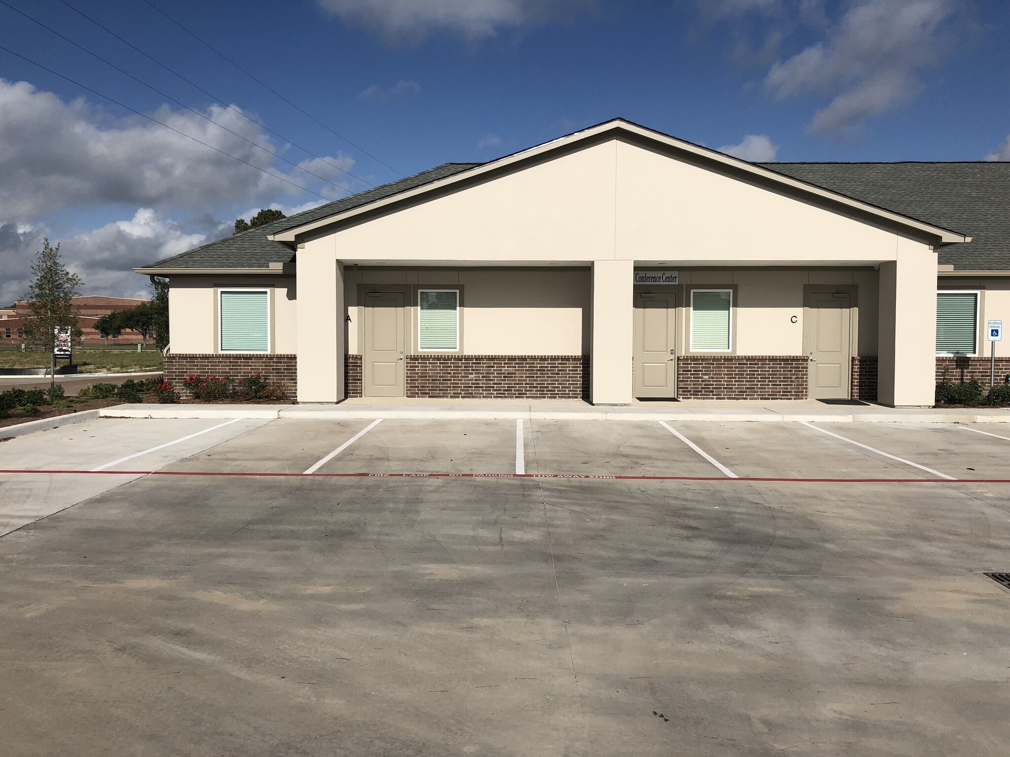 18510 Green Land Way, Houston, TX à louer Photo principale– Image 1 sur 4