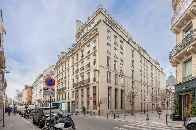 Plus de détails pour 29 Rue Du Faubourg Poissonnière, Paris - Coworking à louer