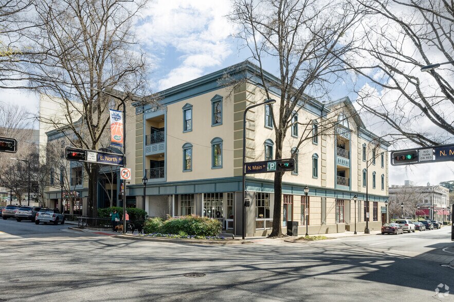 200 N Main St, Greenville, SC à louer - Photo principale – Image 1 sur 46