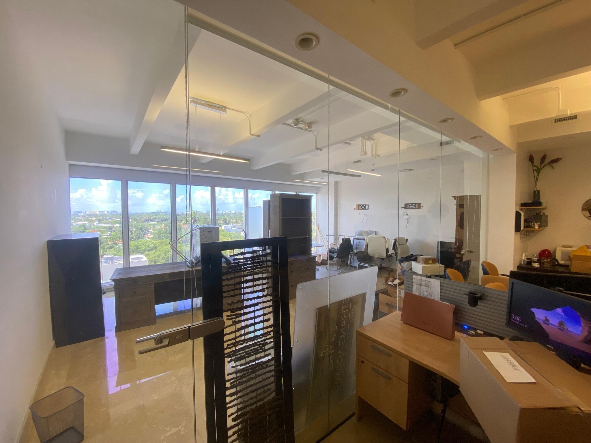 1680 Michigan Ave, Miami Beach, FL à louer Photo de l’immeuble– Image 1 sur 10
