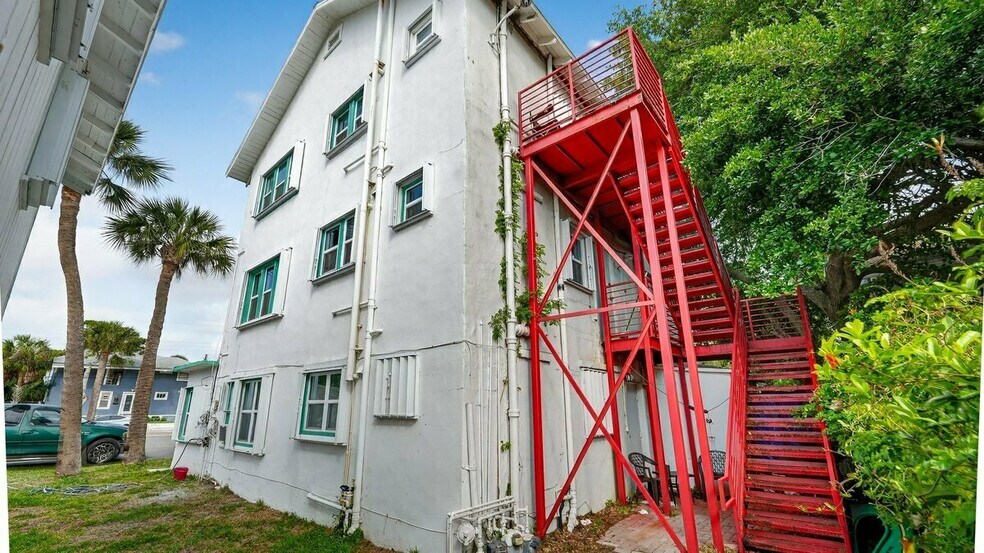 218-228 N Oleander Ave, Daytona Beach, FL à vendre - Photo de l’immeuble – Image 3 sur 17