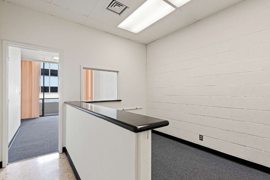 316 E 2nd St, Los Angeles, CA à louer - Photo intérieure – Image 3 sur 6