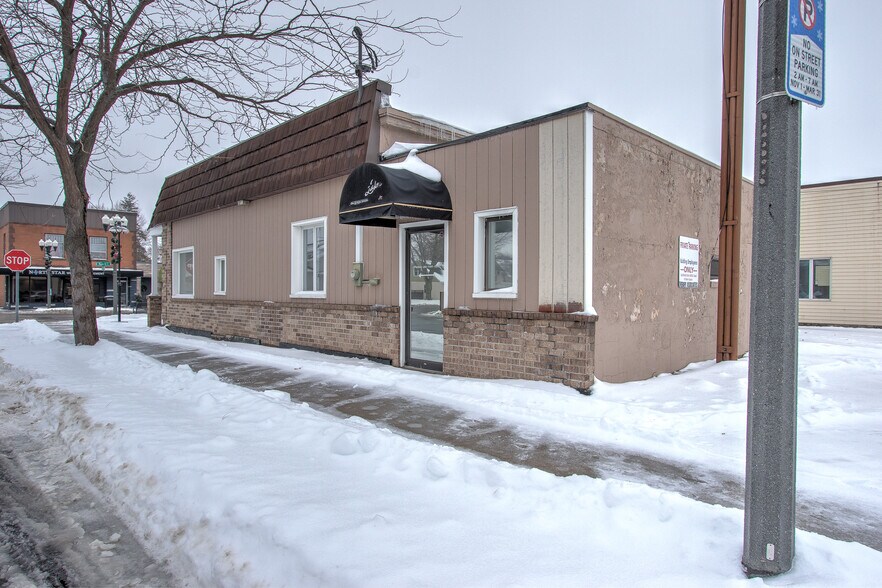 244 Main St S, Cambridge, MN à louer - Photo de l’immeuble – Image 2 sur 28