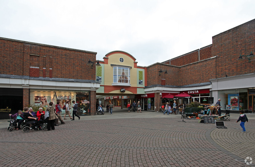 Old George Mall, Salisbury à louer - Photo de l’immeuble – Image 3 sur 11