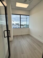 19790 W Dixie Hwy, Aventura, FL à louer Photo intérieure– Image 1 sur 4