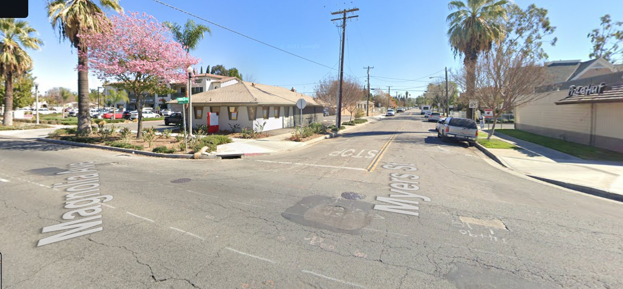 9696 Magnolia Ave, Riverside, CA à louer Photo principale– Image 1 sur 24