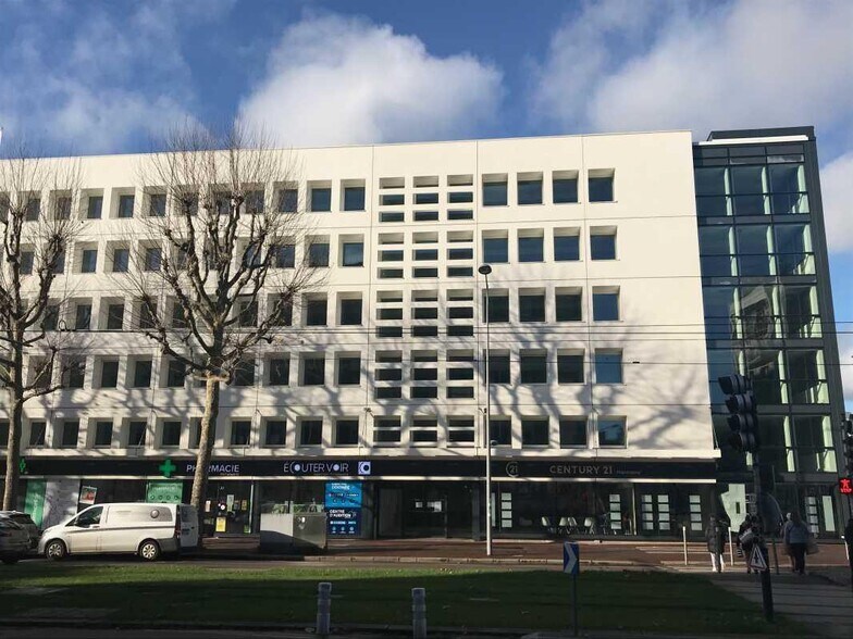 Bureau dans Rouen à louer - Photo de l’immeuble – Image 1 sur 8