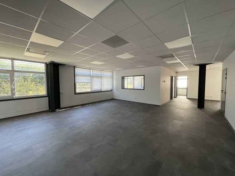 730 Rue Simon Laplace, Aix En Provence à vendre - Photo intérieure – Image 2 sur 6