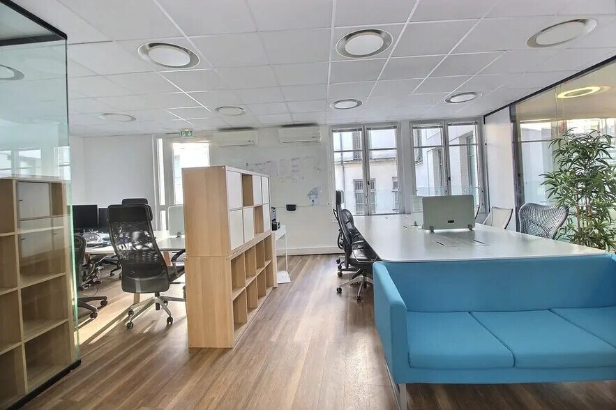 Bureau dans Paris à louer - Photo de l’immeuble – Image 2 sur 5