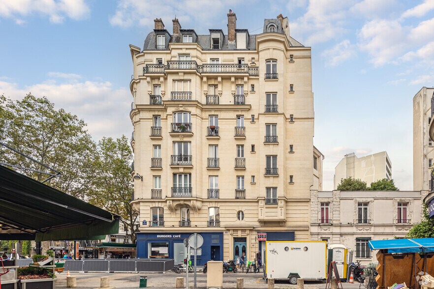 Immeuble residentiel dans Paris à vendre - Photo de l’immeuble – Image 2 sur 4