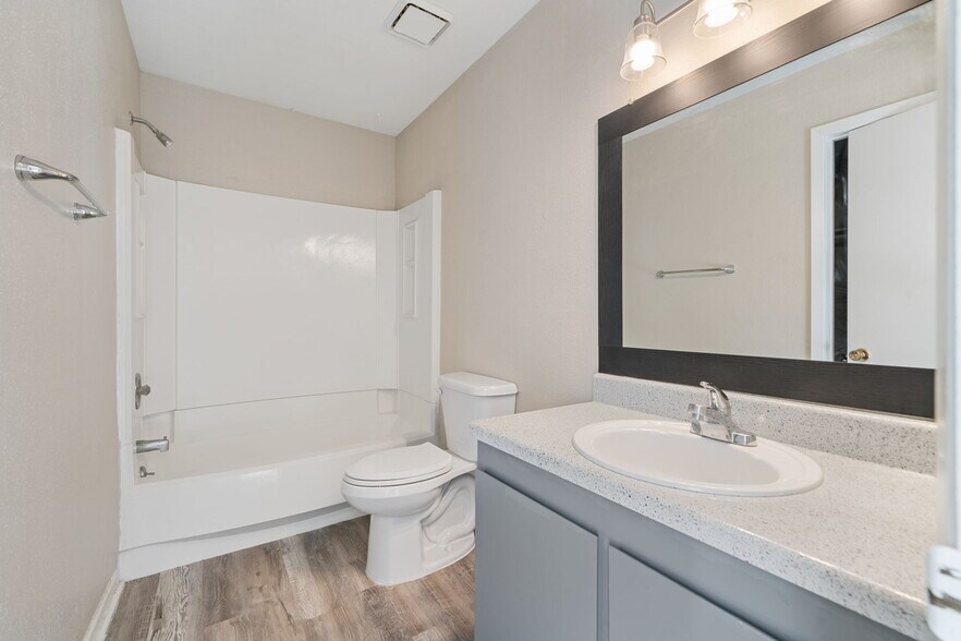 31938 Sanders St, Magnolia, TX à vendre - Photo de l’immeuble – Image 3 sur 6