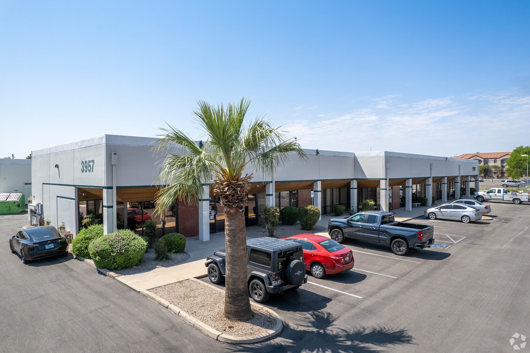 3957 E Speedway Blvd, Tucson, AZ à louer Photo de l’immeuble– Image 1 sur 7