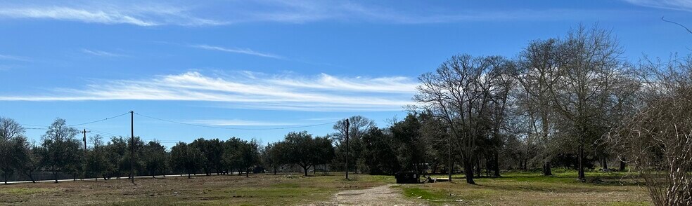 2690 County 179 rd, Alvin, TX à vendre - Photo de l’immeuble – Image 3 sur 5