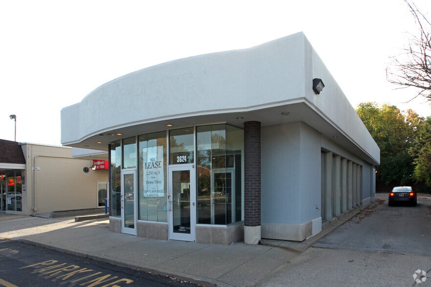 3624 Brownsboro Rd, Louisville, KY à louer - Photo de l’immeuble – Image 2 sur 2