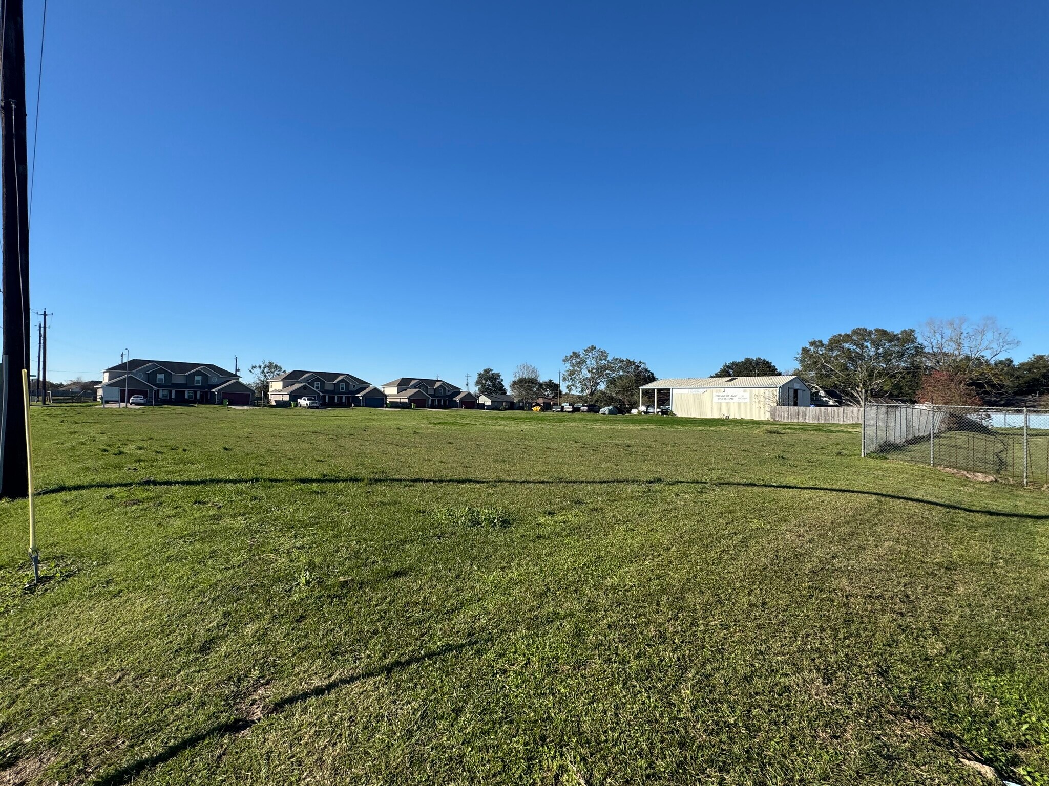 2415 Jones St, Rosenberg, TX à vendre Photo de l’immeuble– Image 1 sur 5