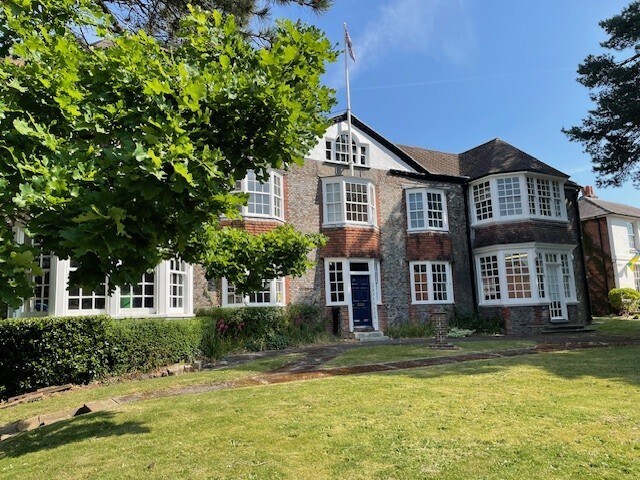 18 George St, Hailsham à vendre - Photo de l’immeuble – Image 2 sur 4