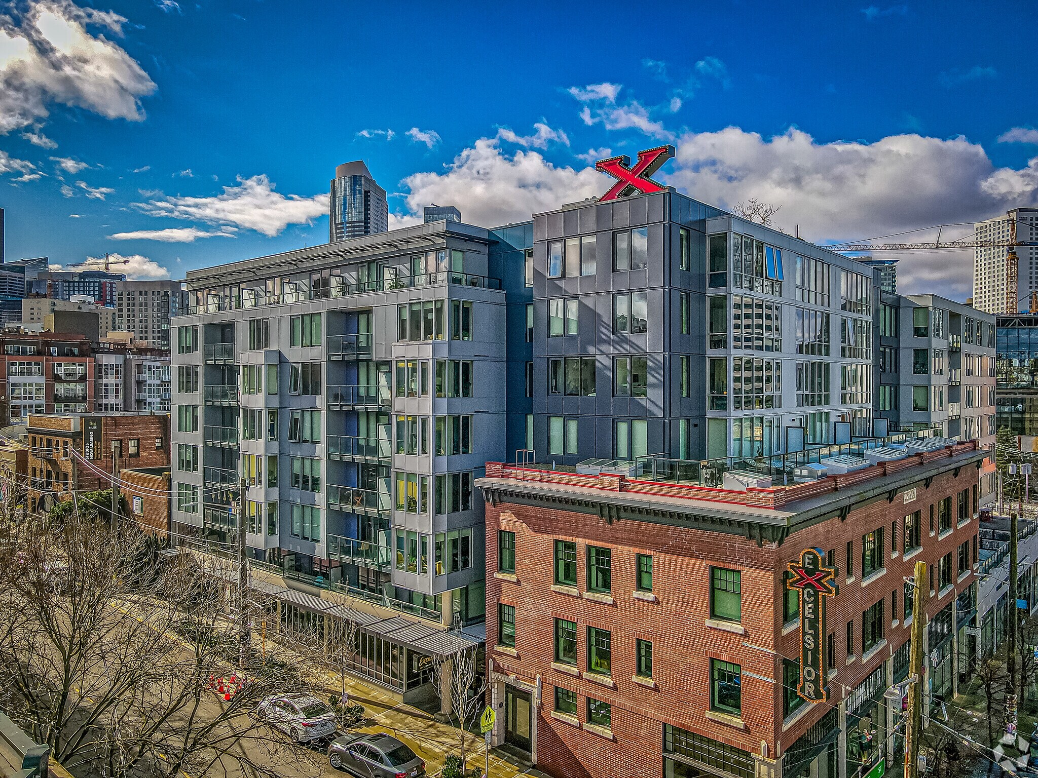 301 E Pine St, Seattle, WA à louer Photo principale– Image 1 sur 34