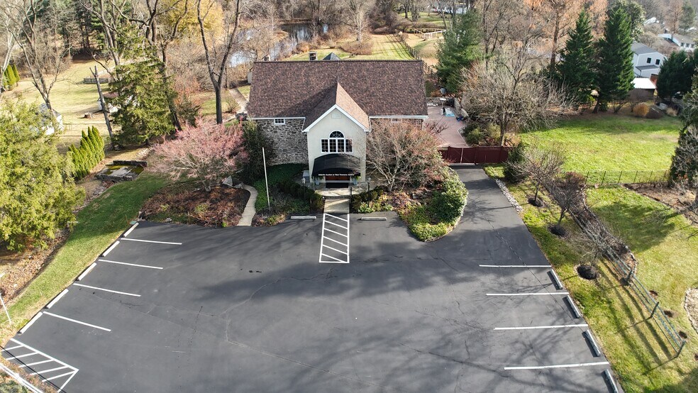 3795 Route 202, Doylestown, PA à vendre - Photo de l’immeuble – Image 3 sur 37