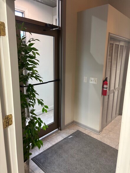 116 Lake Ave, Buffalo, NY à louer - Photo de l’immeuble – Image 3 sur 16