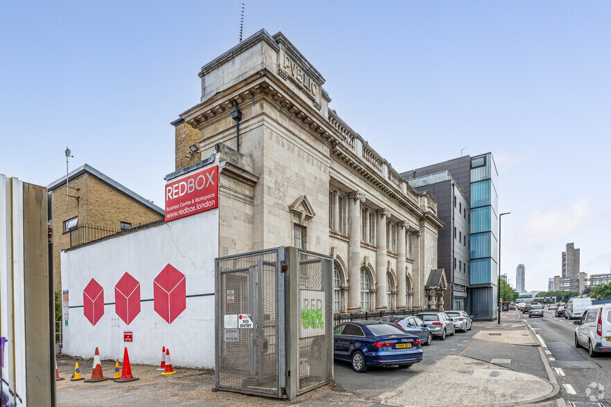 45 Gillender St, Londres à vendre - Photo de l’immeuble – Image 2 sur 3