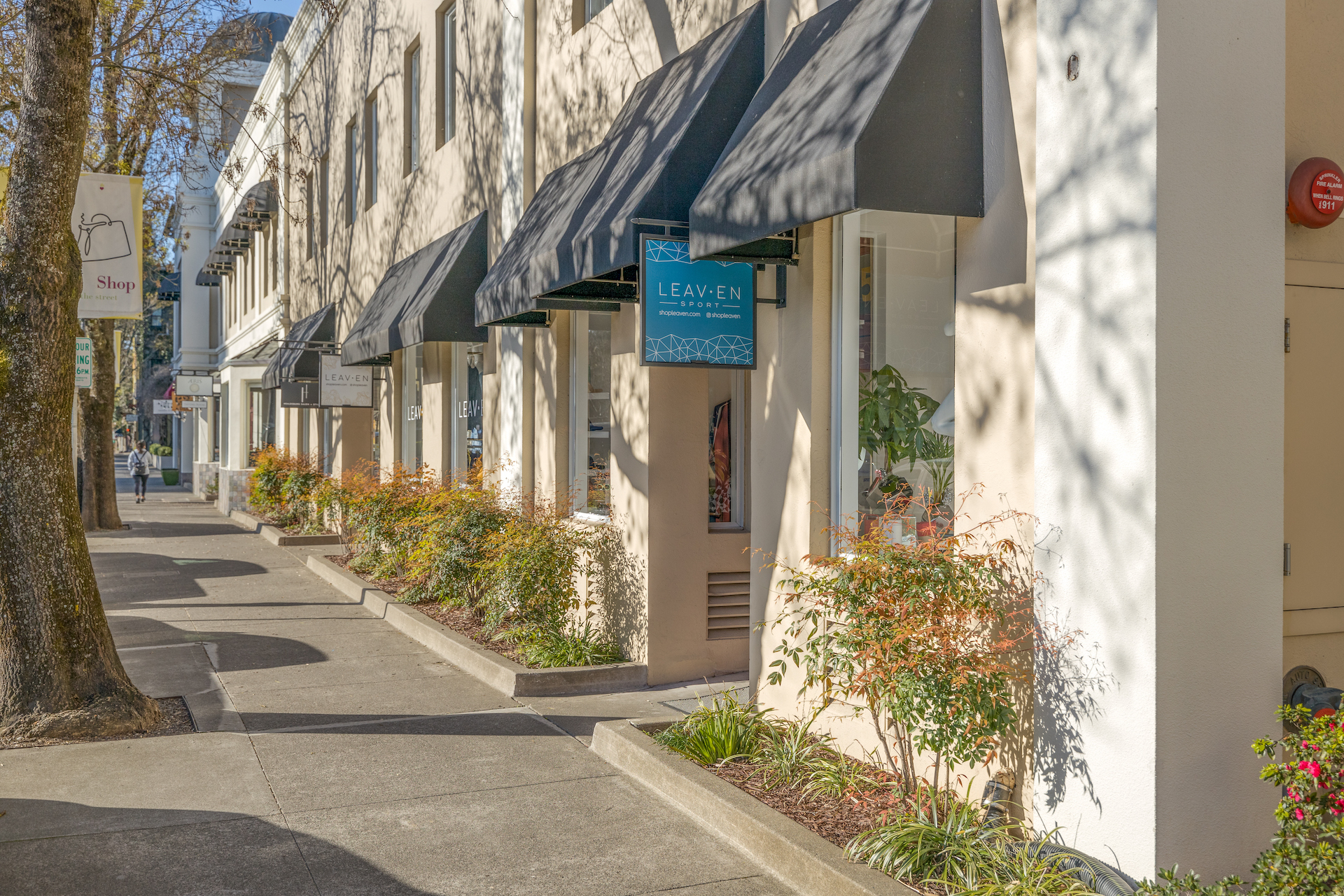 331-349 Healdsburg Ave, Healdsburg, CA à louer Photo de l’immeuble– Image 1 sur 6