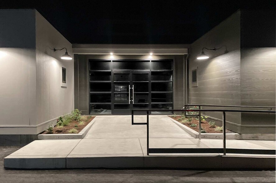55 W Grant St, Healdsburg, CA à louer - Photo de l’immeuble – Image 1 sur 5