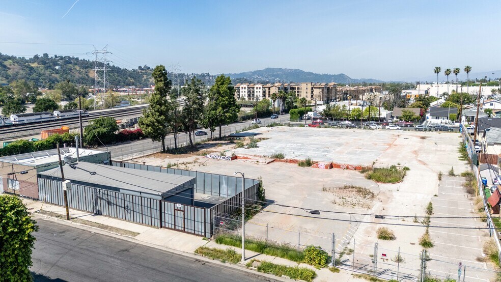 1150 N San Fernando Rd, Los Angeles, CA à vendre - Photo de l’immeuble – Image 2 sur 16