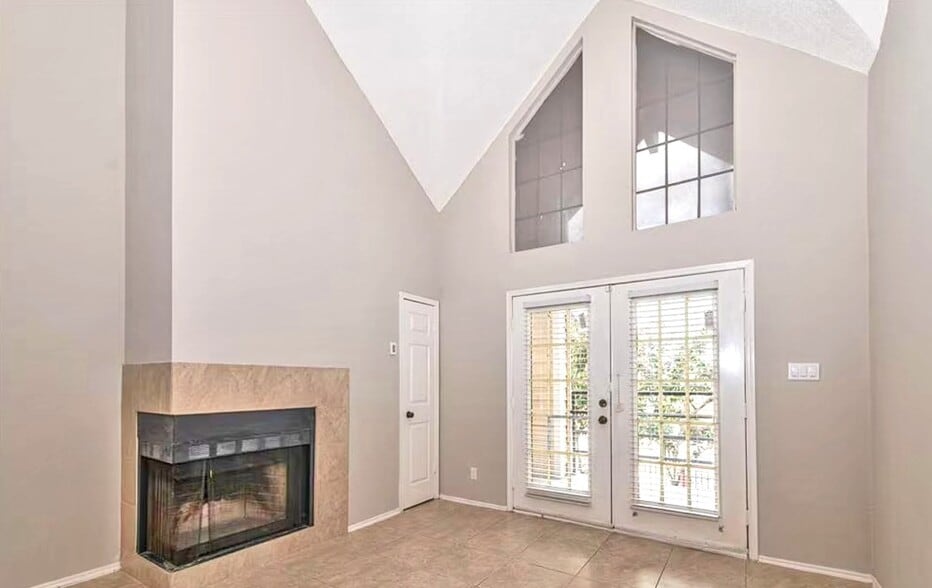14235 Bissonnet St, Houston, TX à vendre - Photo intérieure – Image 2 sur 3