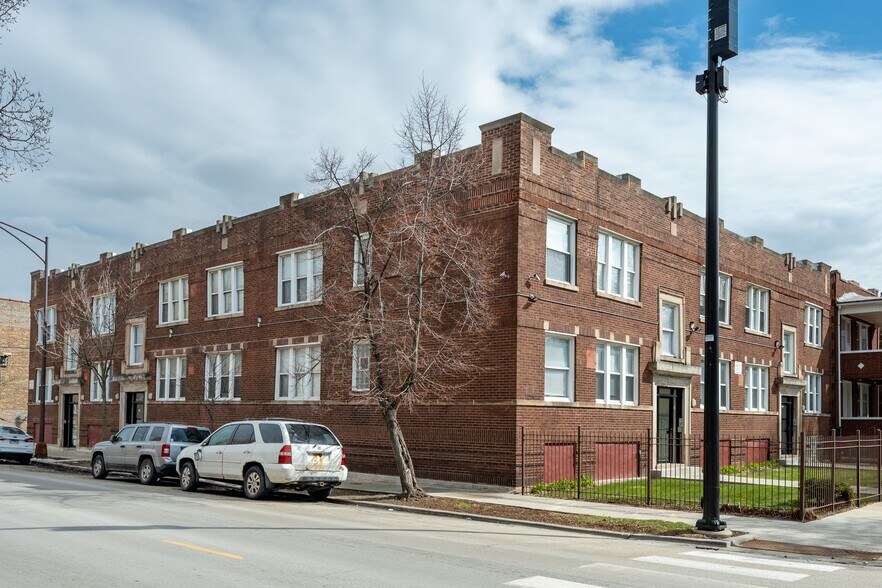38 Unit Auburn Gresham Portfolio portefeuille de 3 biens à vendre sur LoopNet.fr - Photo de l’immeuble – Image 3 sur 4