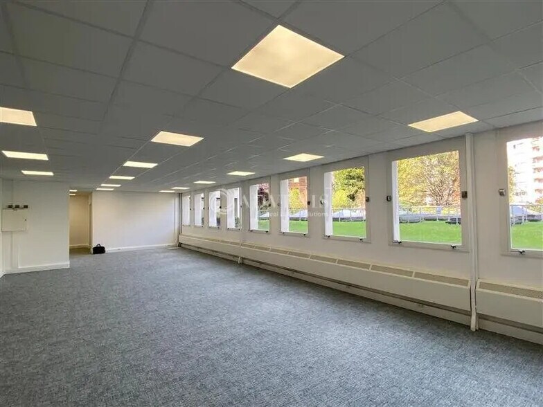 Bureau dans Paris à louer - Photo de l’immeuble – Image 3 sur 11