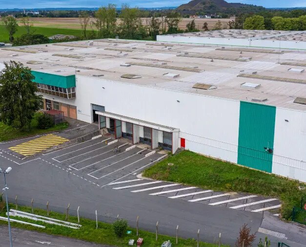 Industriel/Logistique dans Hénin-Beaumont à louer - Photo de l’immeuble – Image 3 sur 9