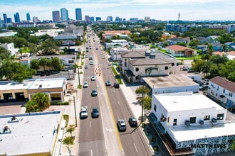 2008 W Kennedy Blvd, Tampa, FL à louer Photo intérieure– Image 2 sur 3