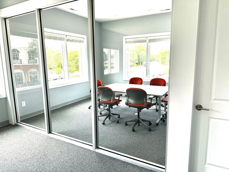 40100-40150 Moring, Chapel Hill, NC à vendre - Photo intérieure – Image 3 sur 6