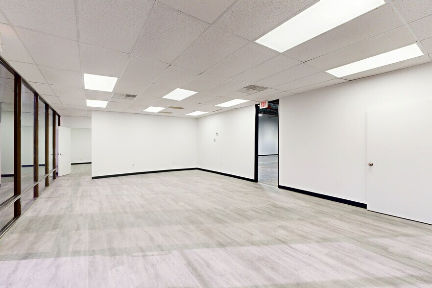 11381 Meadowglen Ln, Houston, TX à louer - Numérisation 3D Matterport – Image 3 sur 16