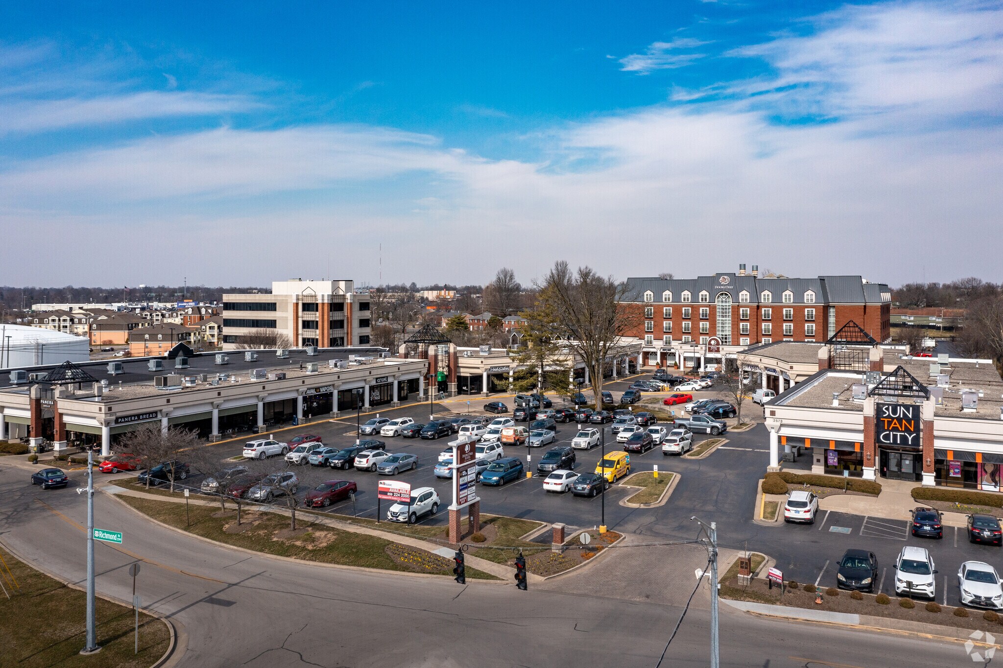 2573 Richmond Rd, Lexington, KY à louer Photo principale– Image 1 sur 2