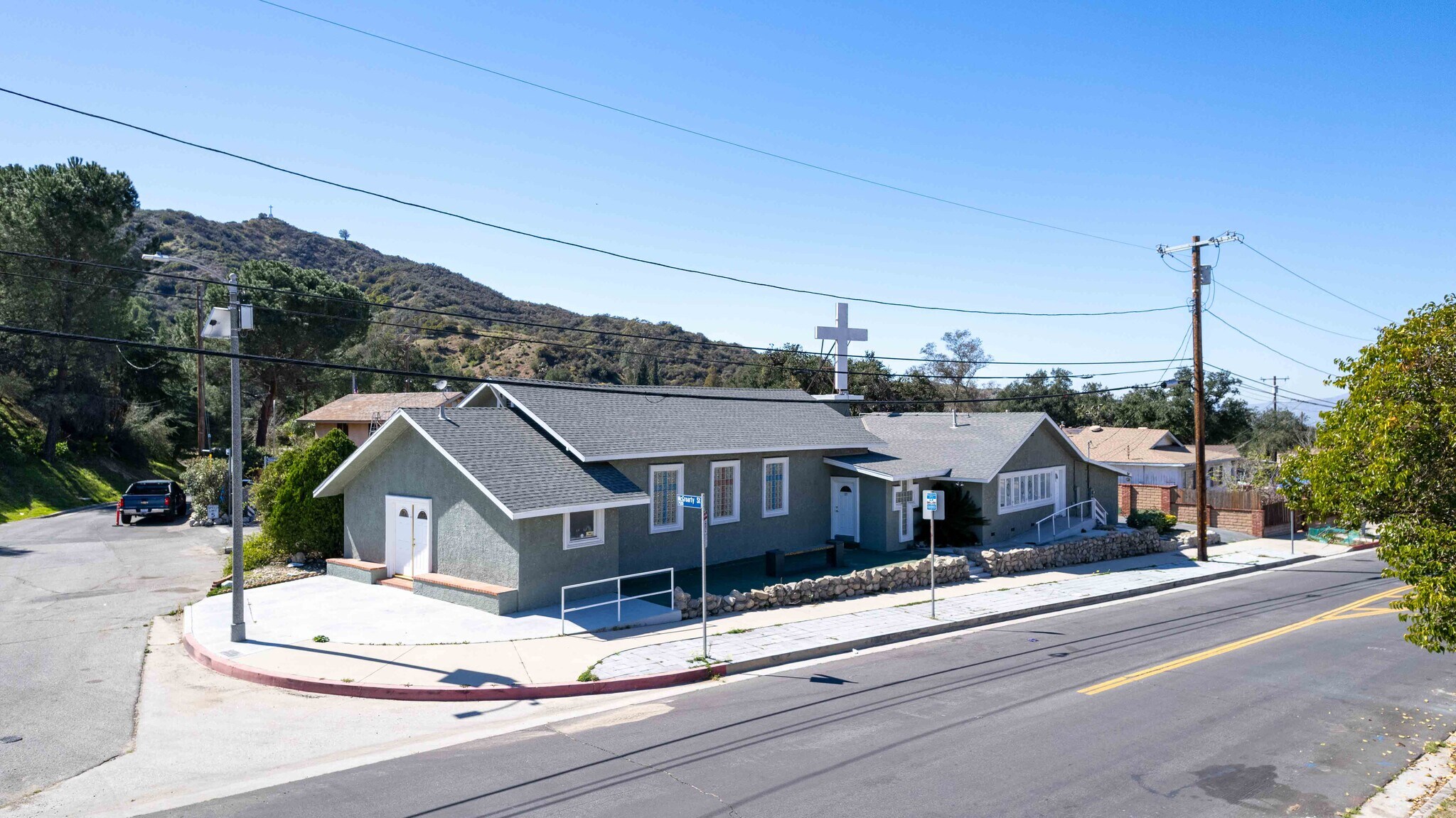 7510 Valaho Dr, Tujunga, CA à vendre Photo principale– Image 1 sur 19