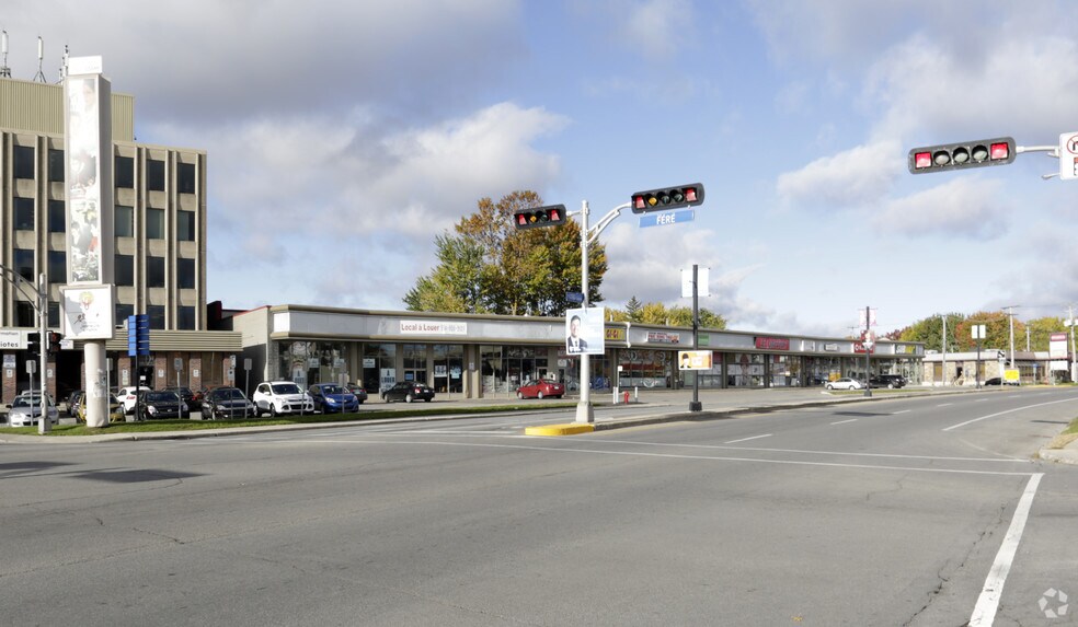 354-360 Boul Arthur-Sauvé, St-Eustache, QC à louer - Photo de l’immeuble – Image 2 sur 2