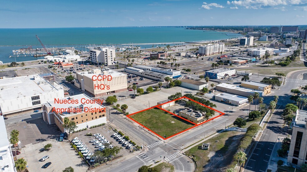 128 N Mesquite St, Corpus Christi, TX à vendre - Photo de l’immeuble – Image 3 sur 25