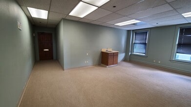 494 State St, Salem, OR à louer Photo intérieure– Image 1 sur 10