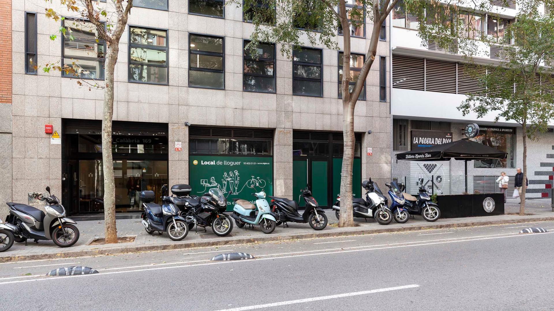 Carrer de Calàbria, 169, Barcelone, Barcelona à louer Photo de l’immeuble– Image 1 sur 18
