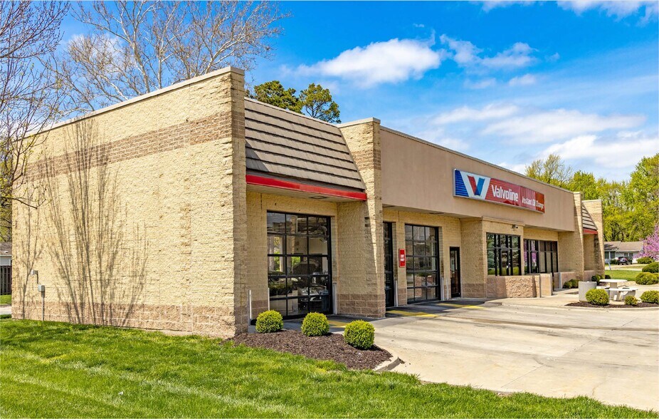 10150 Wornall Rd, Kansas City, MO à vendre - Photo principale – Image 1 sur 2