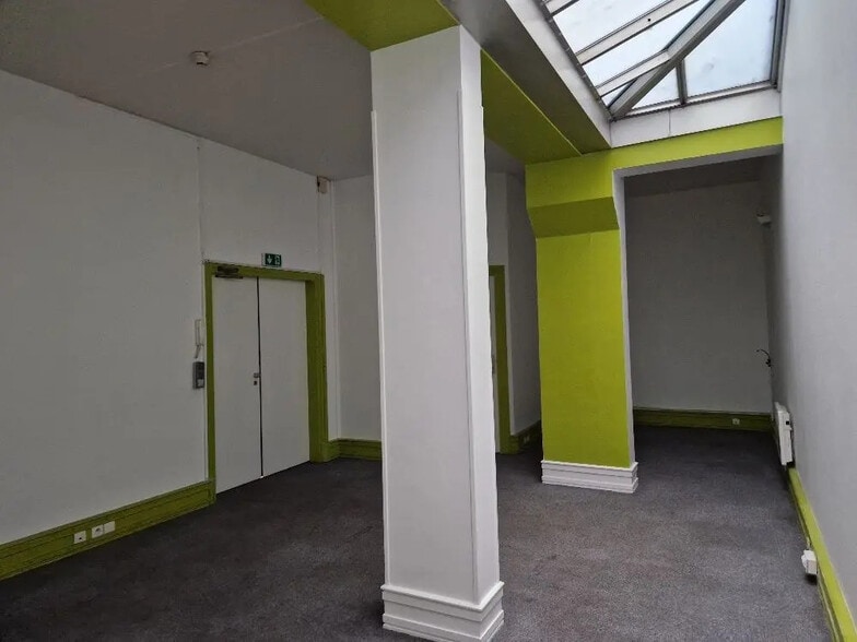 Bureau dans Paris à louer - Photo de l’immeuble – Image 3 sur 4