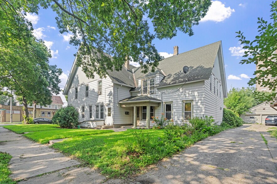 1704 Jefferson St NE, Minneapolis, MN à vendre - Photo de l’immeuble – Image 3 sur 40