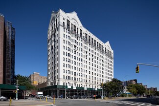 Plus de détails pour 2090 Seventh Ave, New York, NY - Bureau à louer