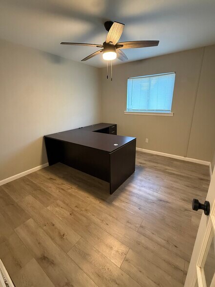1401 Thompson Cir, Gardendale, AL à vendre - Photo de l’immeuble – Image 2 sur 24