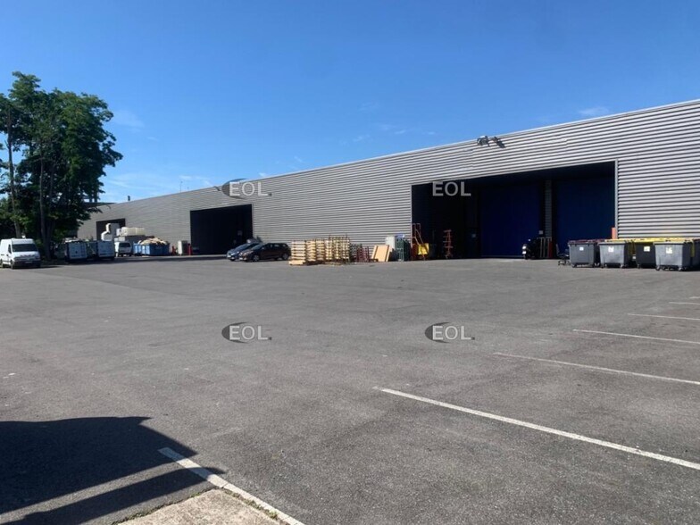 Industriel/Logistique dans Alfortville à louer - Photo de l’immeuble – Image 3 sur 11