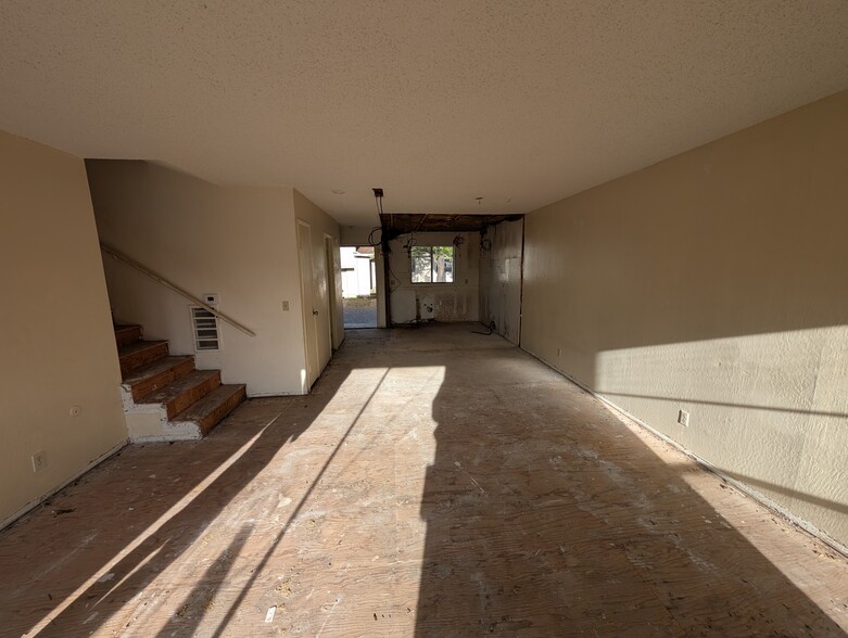 1050 Elm St, Napa, CA à vendre - Photo de l’immeuble – Image 3 sur 6
